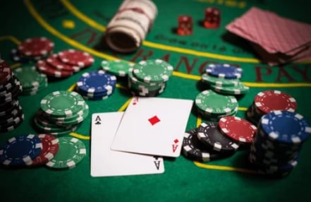 RM92 Live Dealer ကတ်ဂိမ်း အချိန်နှင့်တပြေးညီ ကစားနိုင်သော Interface